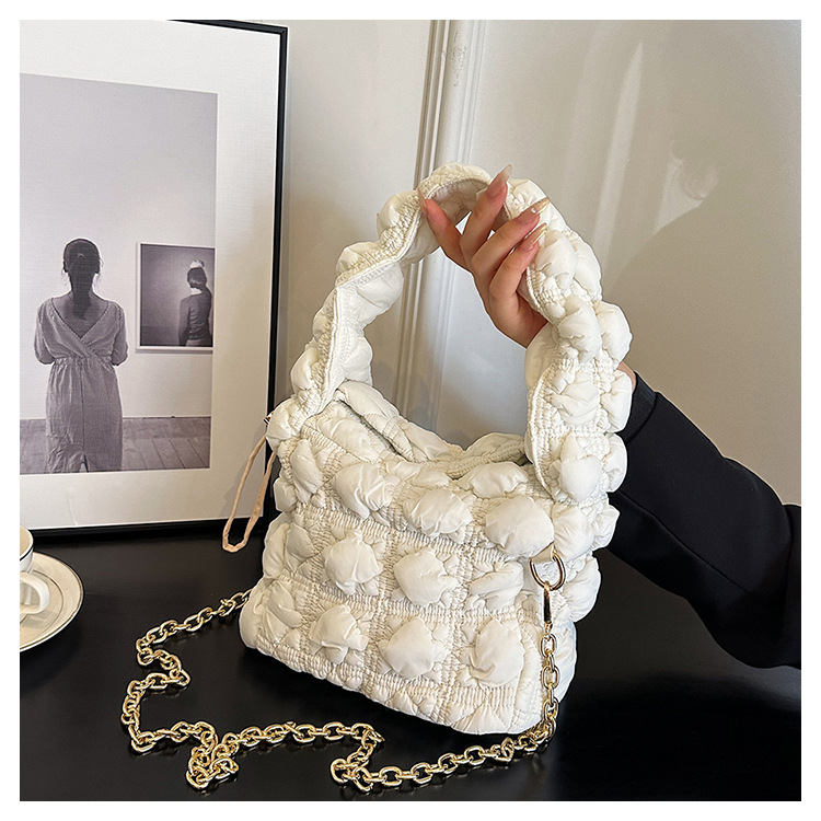 Korean New Cloud Women's 2026 Casual Shoulder Fashion Bubble Pleated Down Jacket Underarm Bag - Image 4