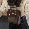 Brown without pendants