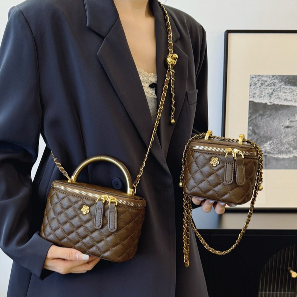 Bags Retro Hand Held Fashion Bucket Women's New Style Diamond Chain Shoulder Versatile Crossbody Bag - Image 2