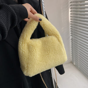 Plush niche design Women’s Color crossbody New autumn and winter 2026 handbag Chain plush bag