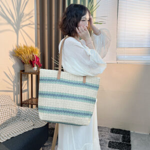 Eco-Friendly Autumn Handbag For Women Fashionable Versatile Paper Straw PU Multi-Striped Patchwork Woven Beach Bag
