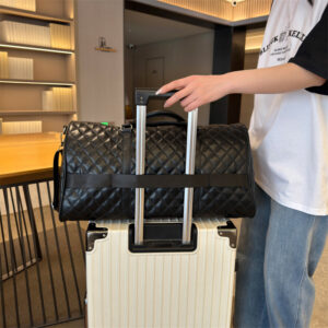 New Xiaoxiangfeng Diamond Boarding Travel Hand-held Wet And Dry Separation Cover Tie Rod High Value Luggage Bag