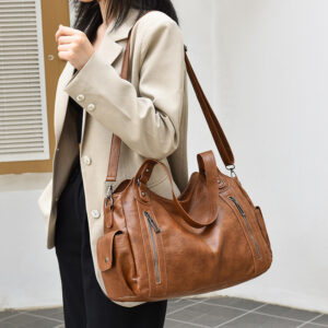 Versatile Fashion Tote Women’s Large Capacity Shoulder Bag Casual Commuter Underarm Crossbody Bags