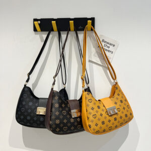 p7 New O Ld Flower Pea 2026 Retro Ladies Shoulder Foreign Trade Women’s Wholesale Printed Armpit Bag