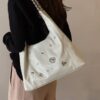 White bag+shoulder strap