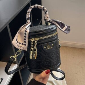 Classic luxury design women’s New fashion retro bucket all shoulder and underarm crossbody bag