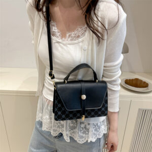 2026 Spring New Fashion Trendy Small Square Casual Texture Niche Women’s Simple Shoulder Crossbody Bag