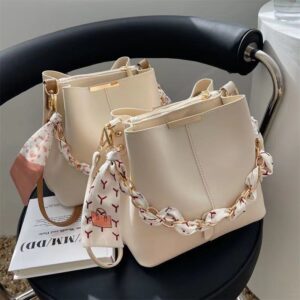 zZZZ Textured Large Capacity Bucket For Women 2026 Summer New Fashion Crossbody Niche Commuter Shoulder Bag
