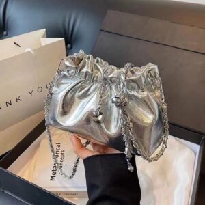 High-Quality Summer Small For Women 2026 New Silver Crossbody With Design Sense, Pleated Chain Cloud Bag