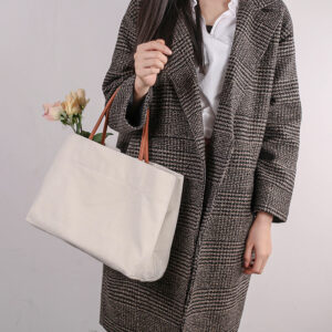 Korean Dongdaemun Style Large Capacity Canvas For Women 2026 New Handbag Shoulder Tote Shopping Bag Trend