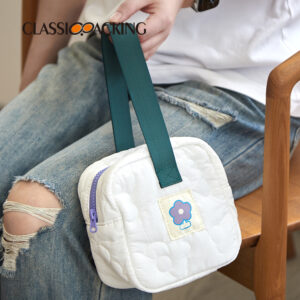 Modern Minimalist Cotton-Padded Tofu Ins Portable Storage Multifunctional Makeup Bag With Additions