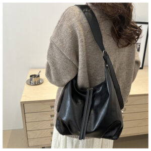 High-end Crossbody For Women 2026 New Commuter Shoulder Casual Simple Large Capacity Tote Bag