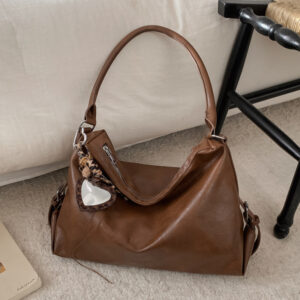 2026 Autumn And Winter Retro Large Capacity New Casual Texture Commuting Tote Fashion Women’s Shoulder Crossbody Bag