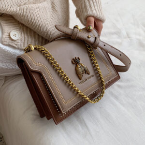 CGCBAG Luxury Brand Women Handbag 2026 New Retro Bee Female Shoulder Bag Simple High Quality Leather Designer Crossbody