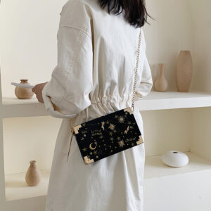 Women’s Stylish Velvet Shoulder Bag With Chain Strap Elegant Crossbody Purse For Daily Use Medium Size PU Leather Floral