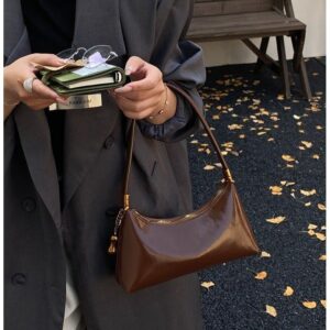 Retro Oil Wax Leather Shoulder Armpit Women 2026 Light Luxury Fashion Versatile Messenger Bag