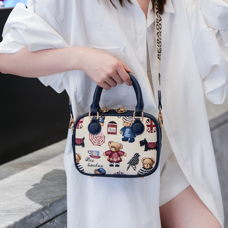 North Bags Authentic Bear Embroidered Crossbody Women's Trendy Shoulder Bag High Quality - Image 3