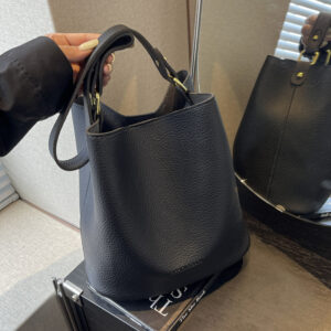 French-style Vintage Large-capacity For Women, 2026 New Model, Unique And Fashionable Commuter Shoulder Bag, Stylish