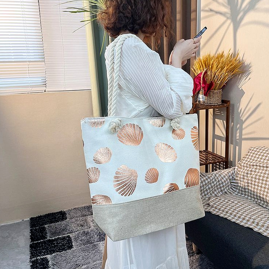 Large Capacity Women's Shoulder Thick Rope Zippered Gold Stamped Travel Diaper Bag - Image 8