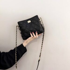 Trendy Small For Women 2026 New Spring Summer Fashionable Versatile Quilted Chain Crossbody Bucket Bag