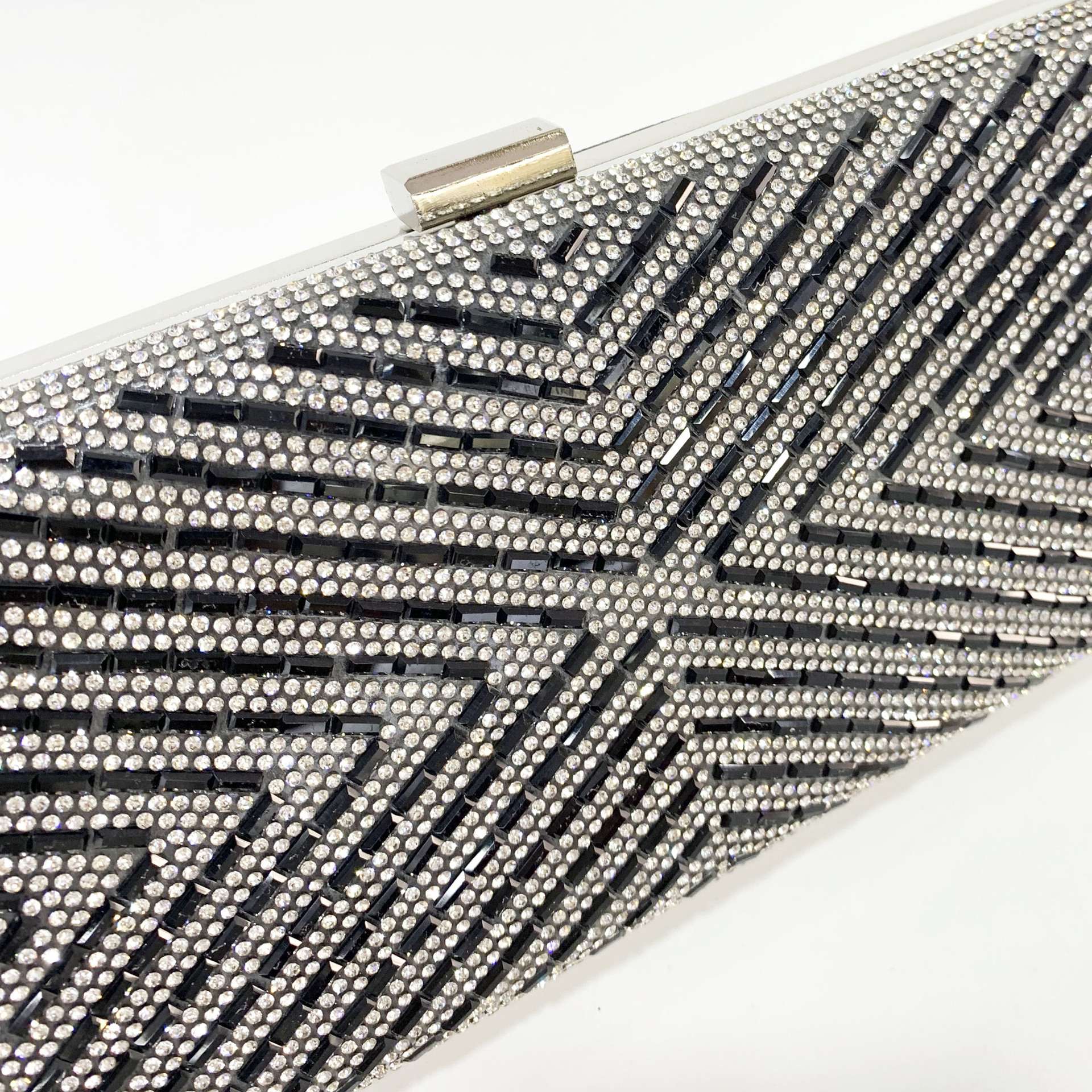 2026 New Evening Bag High-end X-shaped Stripe Rhinestone Clutch Purse - Image 3