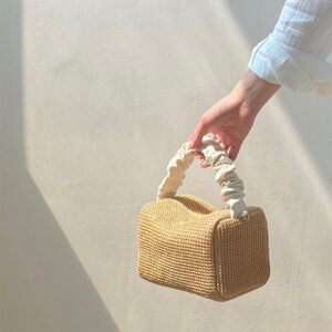 Summer Straw Women’s 2026 New Girl Retro Pleated Contrasting Color Portable Square Versatile Oblique Span Bag