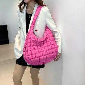 Fashionable women’s pleated cloud fashionable shoulder hand-held dumpling bag, large capacity down cotton underarm bag