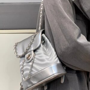 Chain For Women New 2026 Design Sense Niche Summer Water Ripple Super Popular Fashion Women’s Bag Travel Backpack