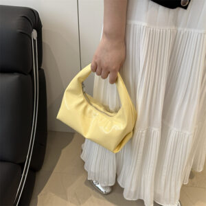 Niche Design Light Luxury Handbag For Women 2026 Summer New Versatile Tote Commuting Simple Practical Crossbody Bag