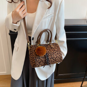 Fashionable Women’s Ins Autumn Winter New European American Retro Trendy Shoulder And Pillow Bag, Stylish Small