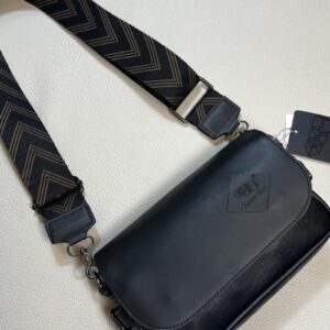 Three box new men’s shoulder casual striped ribbon messenger bag Japanese flip cover backpack for men and women