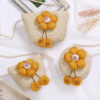 Off-white Five-petal Ball