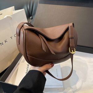 Women’s Casual Crossbody Handbag Small Sports Shoulder Dumpling Bag for Class Or Commuting Spring Summer New Japanese