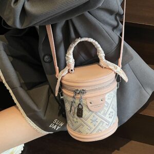 2026 New Chinese Style Luxury Embroidered Handbag Bucket Elegant Versatile Women’s Commuter High-end Crossbody Bag