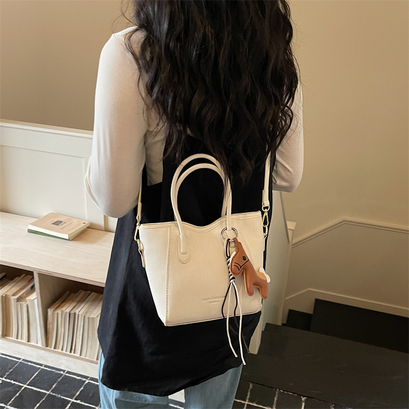 High-quality Stylish Handbag For Women, 2026 New Versatile Fashion Shoulder Bag, Popular Commuter Crossbody Bag - Image 4