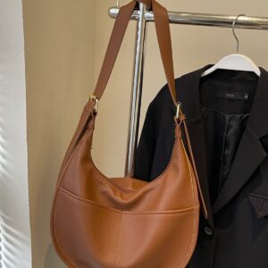 Live Hot Item 2026 Korean Version New Fashion Forest Style Dumpling Versatile Casual Crossbody Shoulder Bag