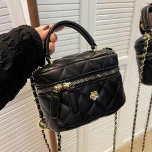 Summer Stylish Diamond-pattern Chain Handbag 2026 New Fashion Texture Popular Crossbody Bag This Year