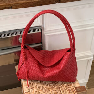 2026 Fashionable Unique Shoulder Niche Design, New Casual Bag, Spring Trend Women’s Underarm Bag