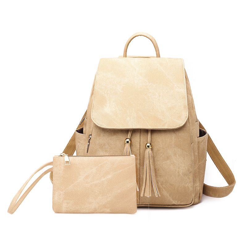 Fashion women's new large capacity bag tassel backpack - Image 2
