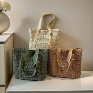Hanfeng Wooden Bead Tassel Handmade Large Capacity Grass Woven Single Shoulder Tote Vacation Beach Bag, Handbag
