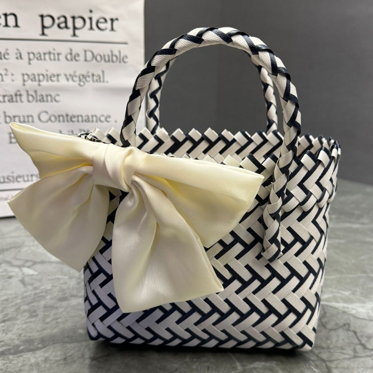 New Plastic Handbag Woven Gift Basket Beach Bag For Women - Image 4