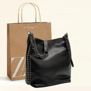 New Style Trendy Studded Shoulder Bucket Large Capacity Casual Fashion Crossbody Tote Bag For Women
