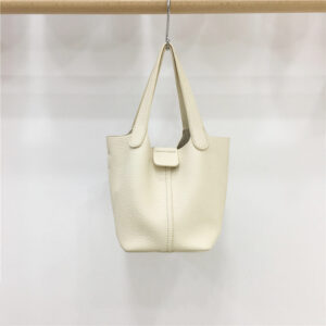 Small dirty cabinet 2026 spring and summer new Korean style fashion vegetable basket portable soft texture one shoulder