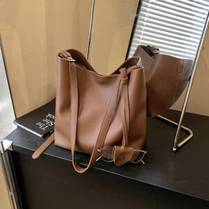 Casual Versatile Large Capacity Women’s Shoulder 2026 Summer Fashion Soft Leather Lychee Pattern Crossbody Bucket Bag