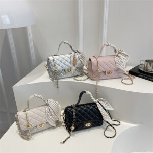 2026 Autumn New Women Classic Quilted Chain Small Bag, Solid Color Fashion Shoulder & Crossbody Handbag