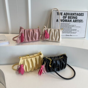 2026 summer new cloud women’s niche design pleated underarm high-end one-shoulder Messenger bag trendy