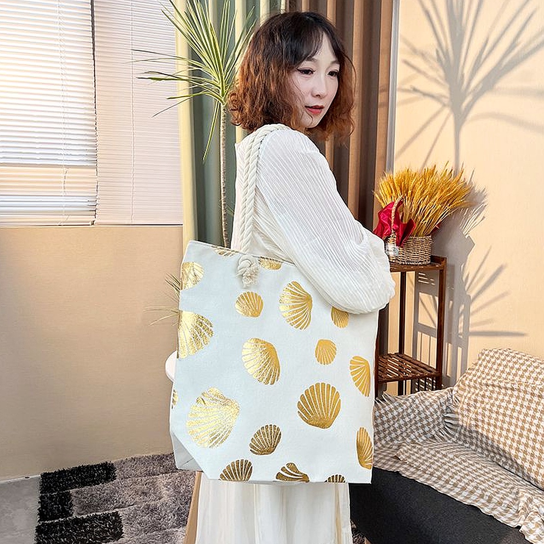 Large Capacity Women's Shoulder Thick Rope Zippered Gold Stamped Travel Diaper Bag - Image 10