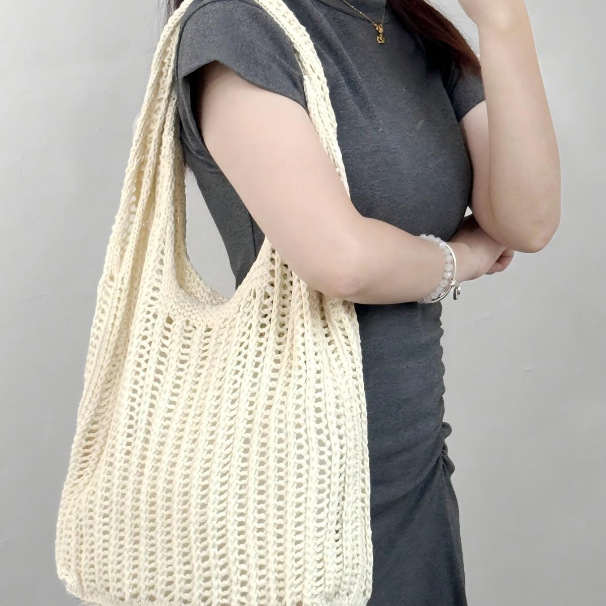 Fashion Knitted Versatile Tote Large Capacity Shoulder Simple Hollow Woven Summer Beach Bag - Image 3