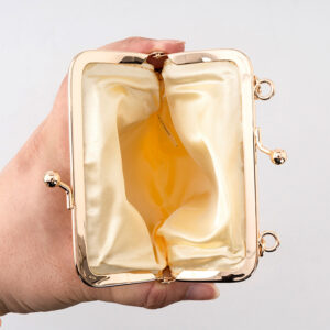 2026 Rhinestone Evening Light Magnetic Wallet Women’s High-end Chain Banquet Niche Design Crossbody Bag
