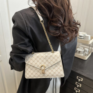 Korean Style Fashion Trend Single Shoulder Chain Women Trendy Lock Crossbody For Work Commute Small Square Bag